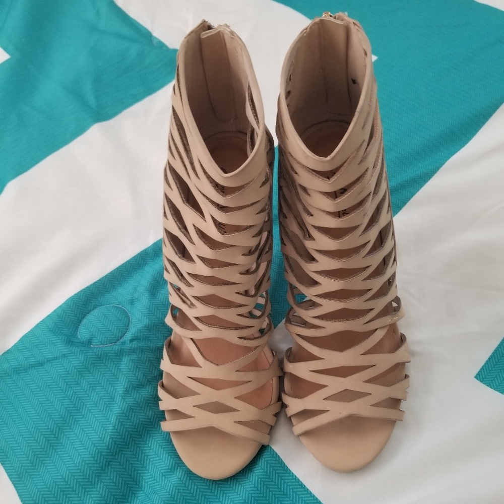 Nude shoes
